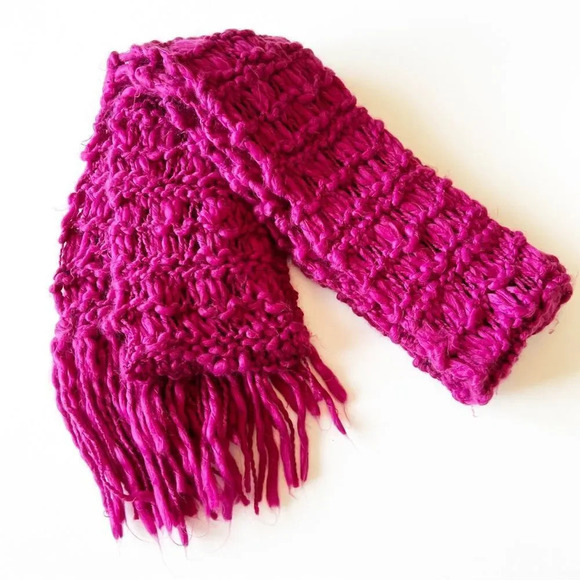 Fair Weather Chunky Knit Hot Pink Rectangle Scarf Barbiecore Valentine’s Day - Picture 2 of 7